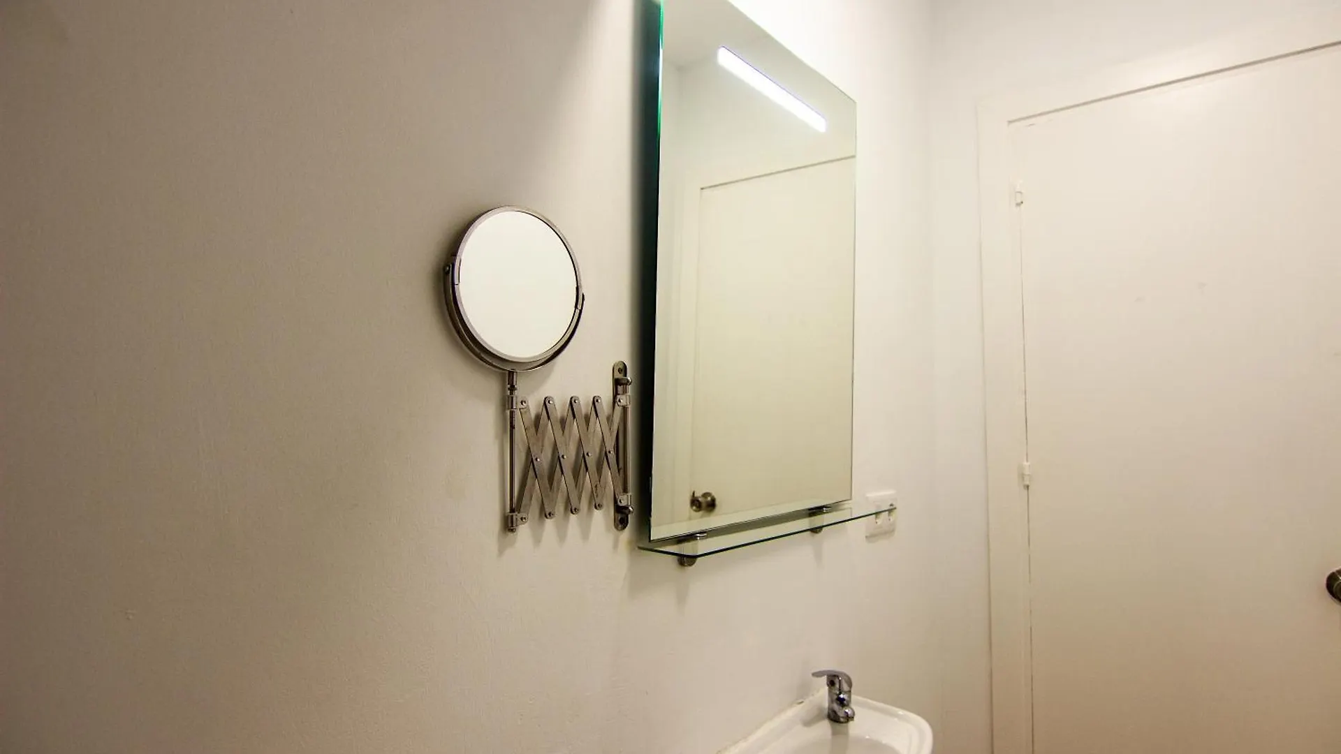 RentalSevilla 5 dormitorios en el centro de Sevilla Apartamento