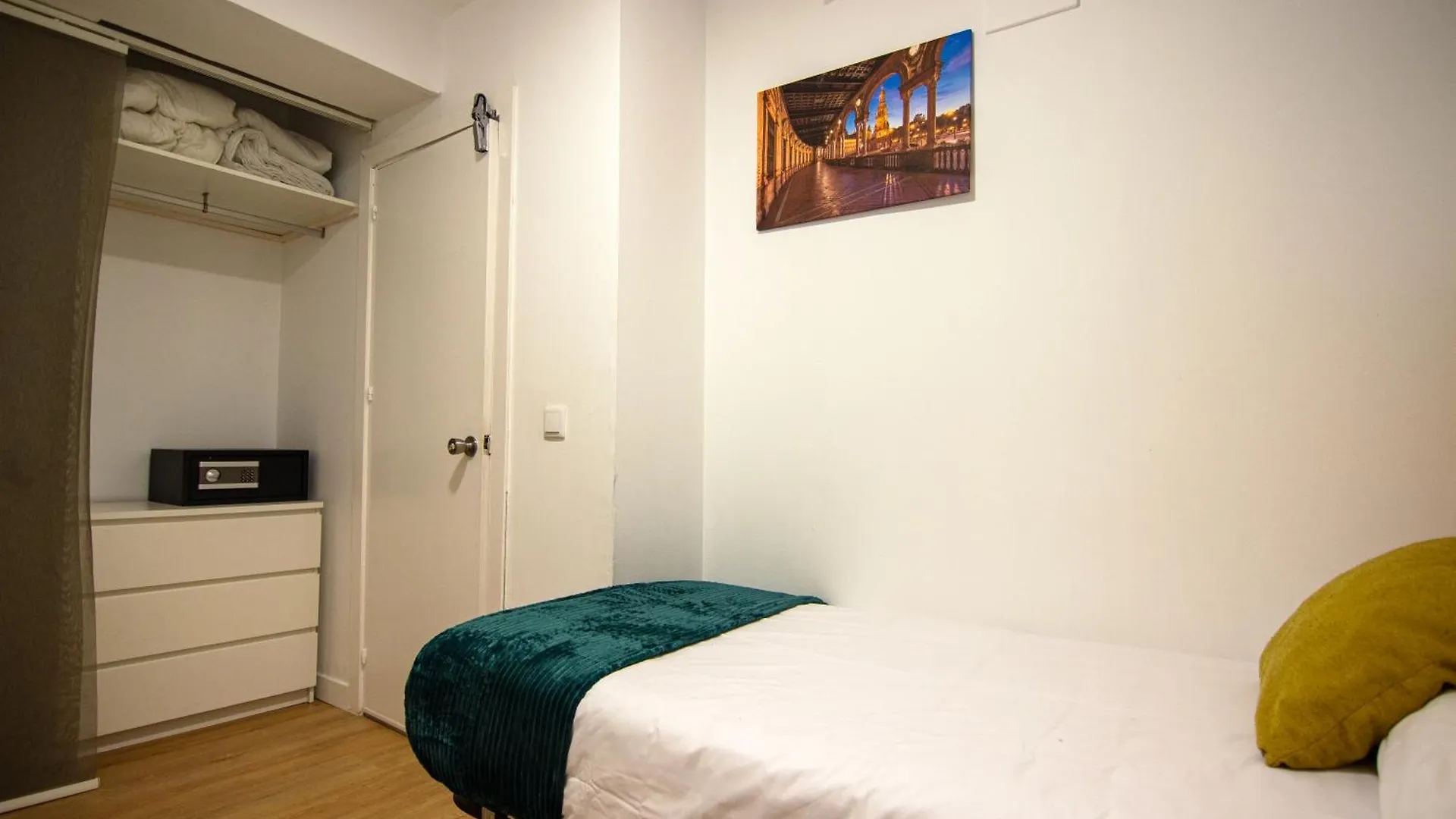 RentalSevilla 5 dormitorios en el centro de Sevilla